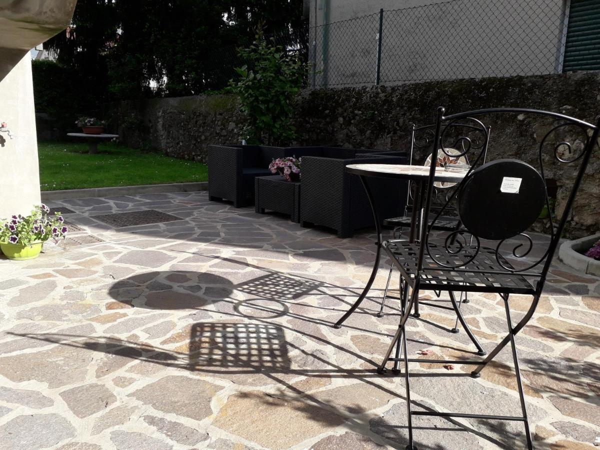 Casa Liberty Hotel Mandello del Lario Exterior photo